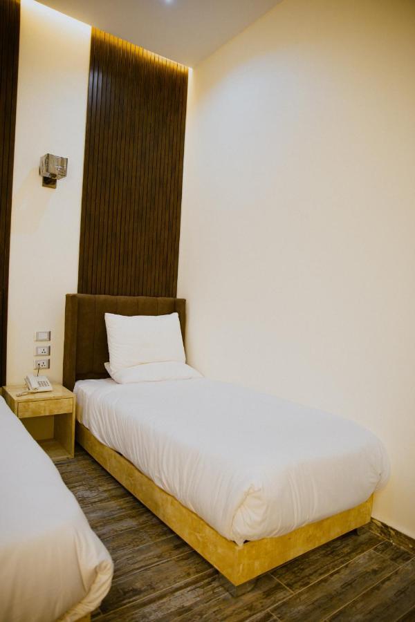 Tourist Palace Hotel Kahire Dış mekan fotoğraf